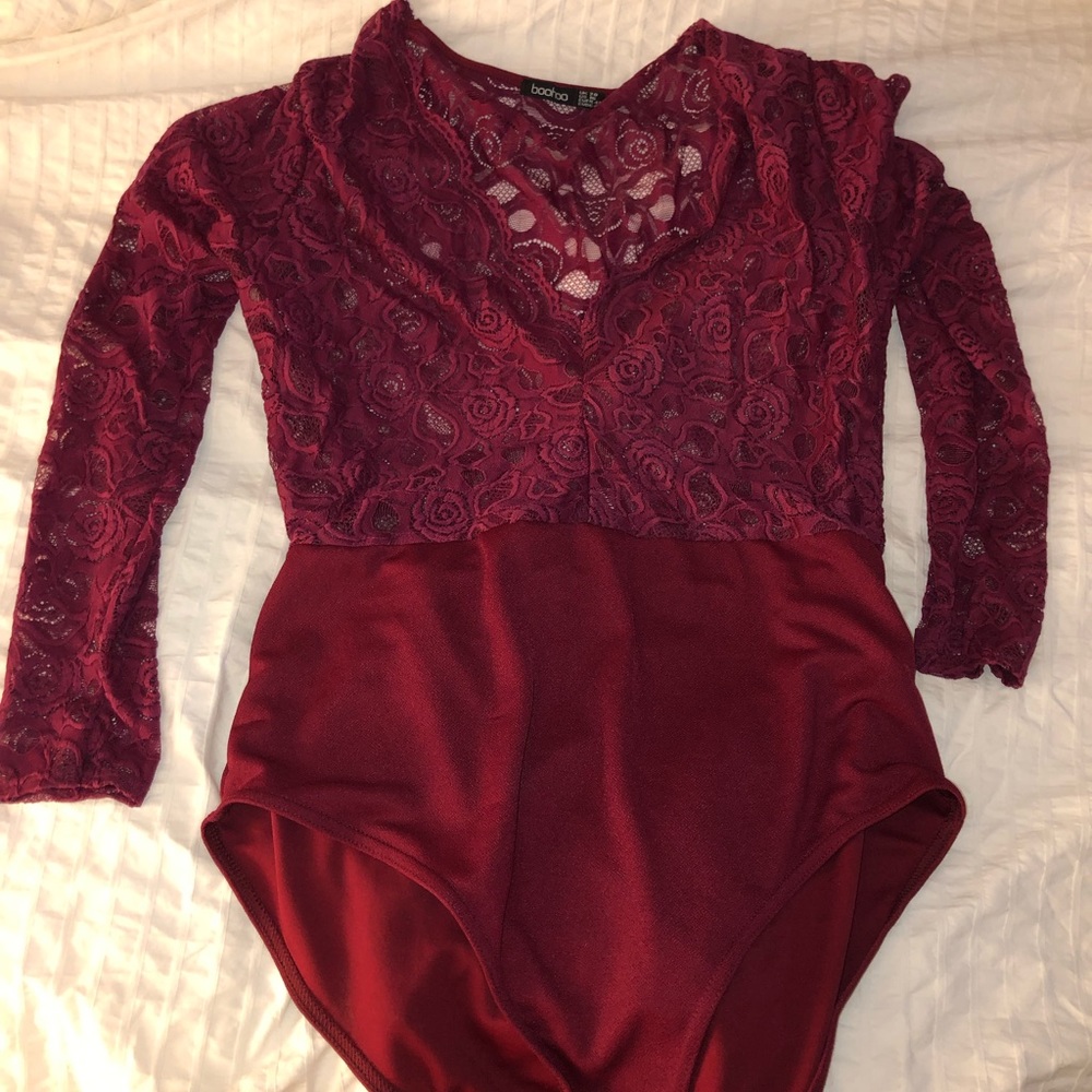 Boohoo maroon  lace body suit